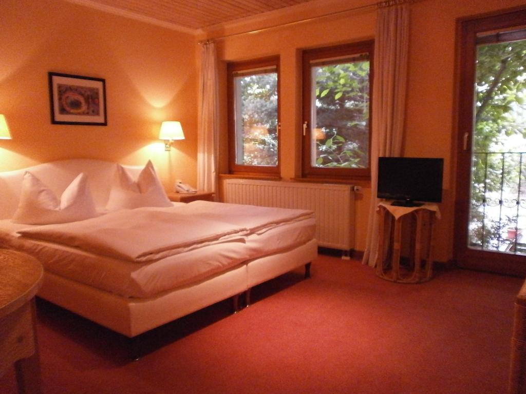 Gasthof Und Landhotel Zur Ausspanne 클립하우젠 객실 사진