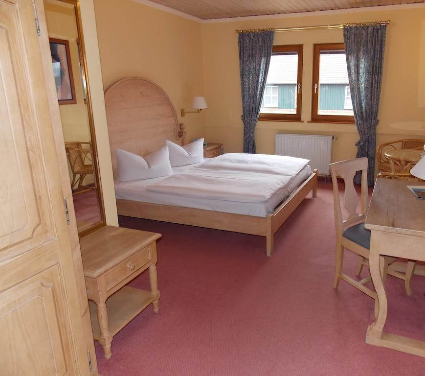Gasthof Und Landhotel Zur Ausspanne 클립하우젠 객실 사진