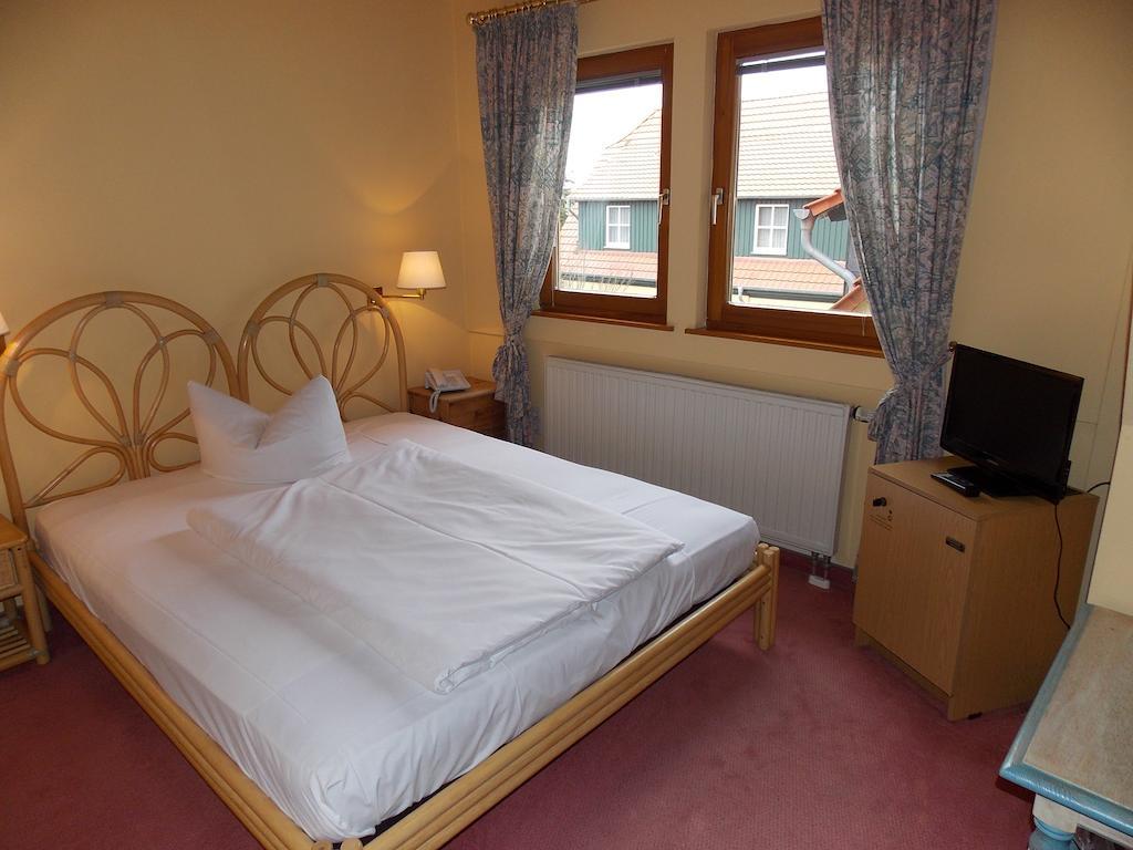 Gasthof Und Landhotel Zur Ausspanne 클립하우젠 객실 사진