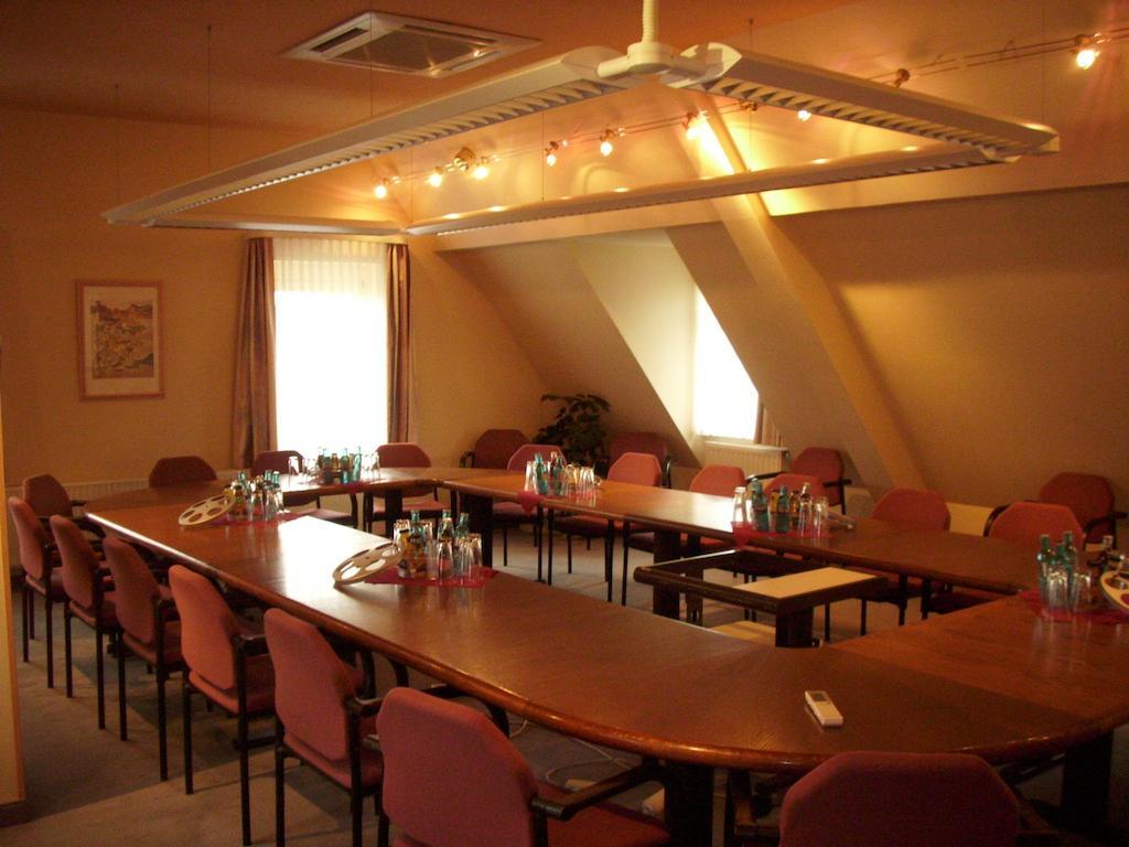 Gasthof Und Landhotel Zur Ausspanne 클립하우젠 외부 사진