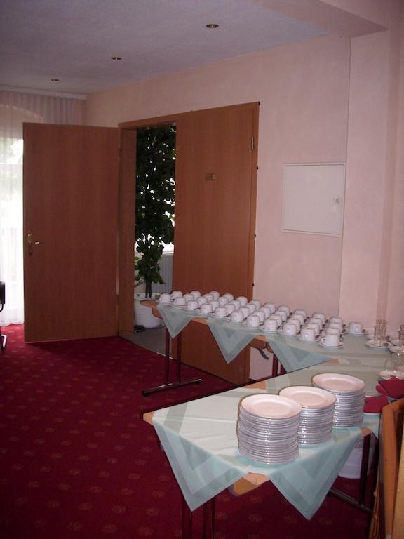 Gasthof Und Landhotel Zur Ausspanne 클립하우젠 외부 사진